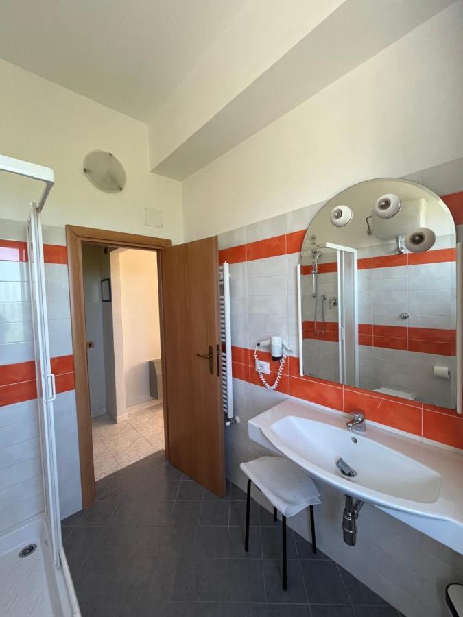 Hotel Letizia Follonica Ngoại thất bức ảnh