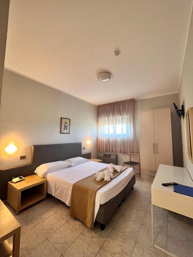 Hotel Letizia Follonica Ngoại thất bức ảnh