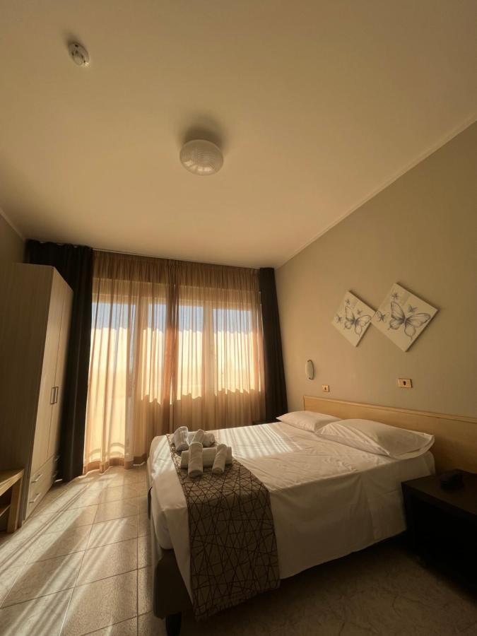 Hotel Letizia Follonica Ngoại thất bức ảnh