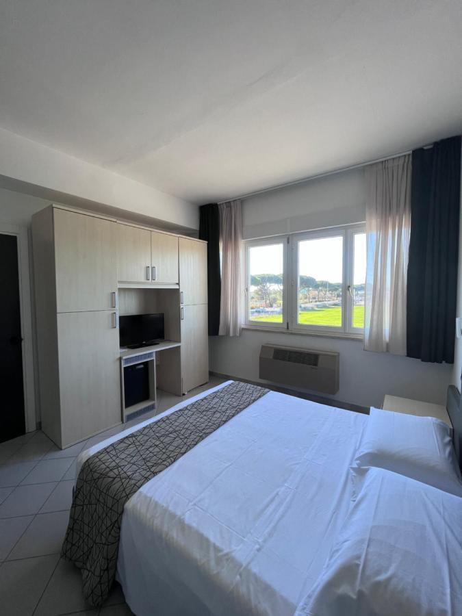 Hotel Letizia Follonica Ngoại thất bức ảnh