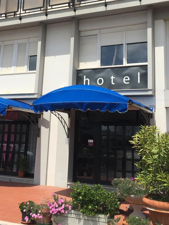 Hotel Letizia Follonica Ngoại thất bức ảnh