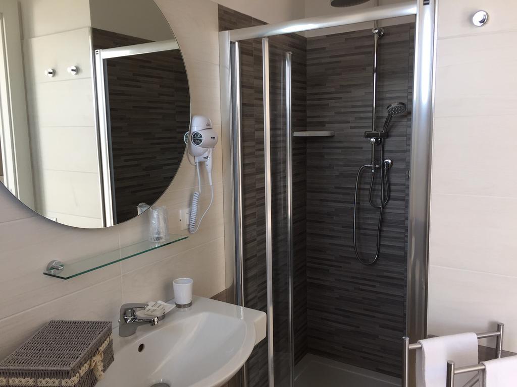 Hotel Letizia Follonica Ngoại thất bức ảnh